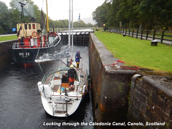 Locking-through-the-Caledonia-Canalo,-Scotland